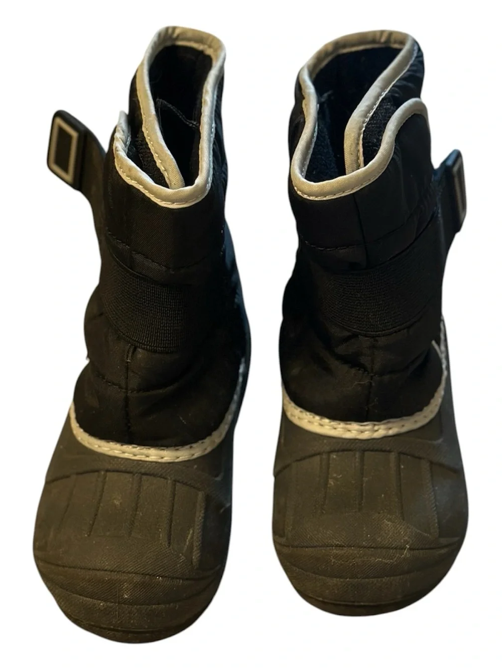 Cat and Jack Winter Snow Boot in size 8